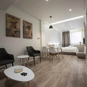 Ornament Suites, Nilie Hospitality Mgmt Grèce