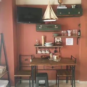 Cozy Little Apartament